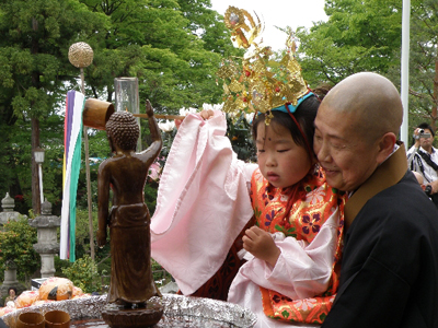 長野市仏教会主催仏都はなまつり善光寺まで稚児行列イベント写真